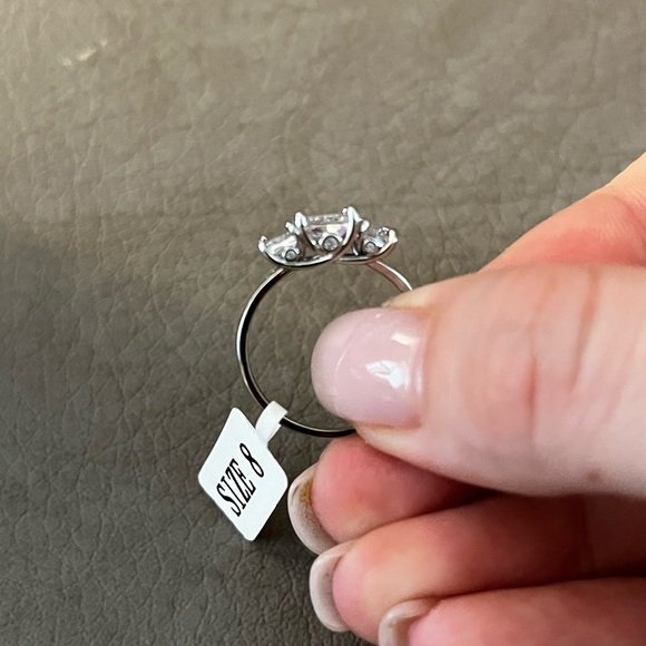 Charmed Aroma | Size 8 Ring - Picture 3 of 6